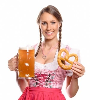 Zünftige Brotzeit und bayerische Tracht
